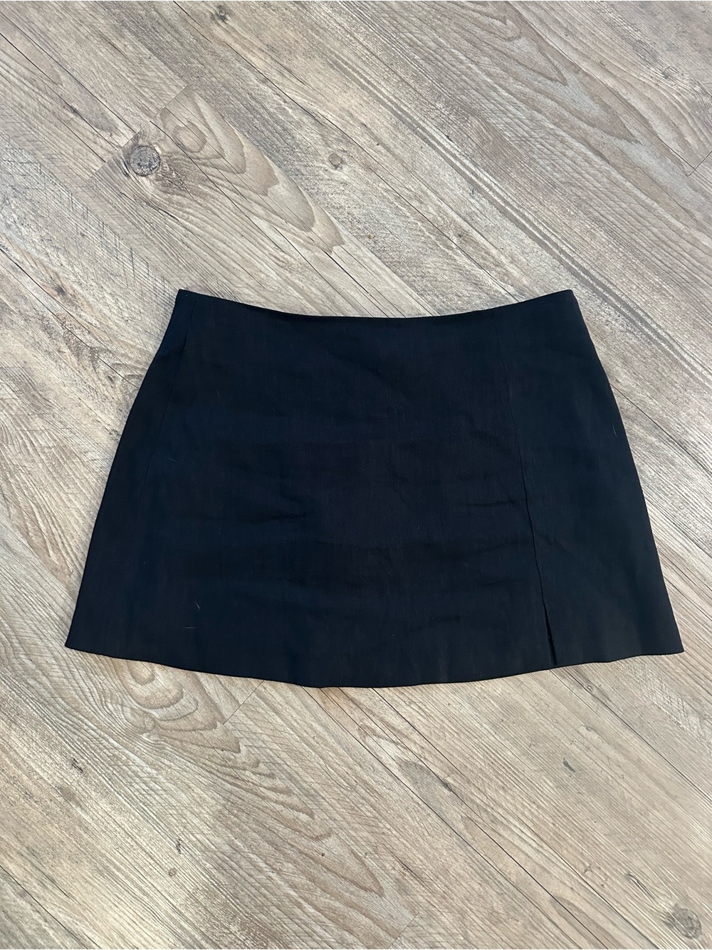 Gianni Bini NWOT black skirt, 12